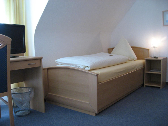 Bedroom 3, Gasthof Traube, Stuttgart