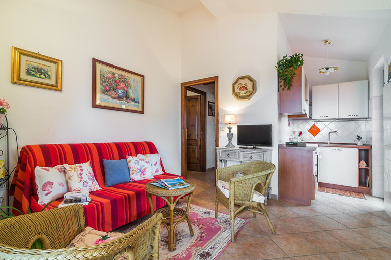 Others 5, Casa Arancio, Nuoro