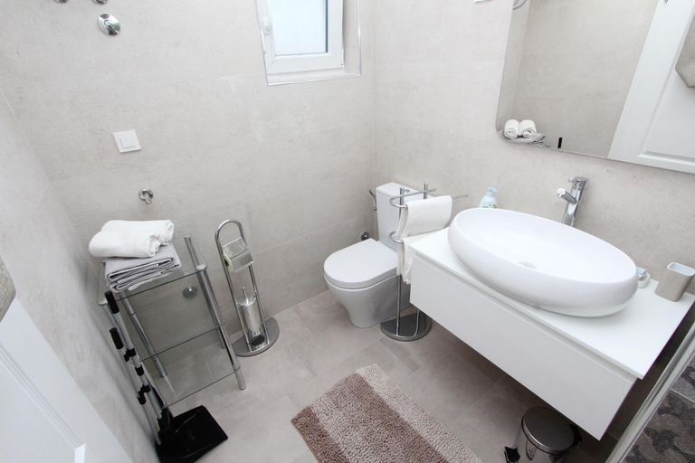 Bathroom 3, Apartments San Francesco, Rovinj