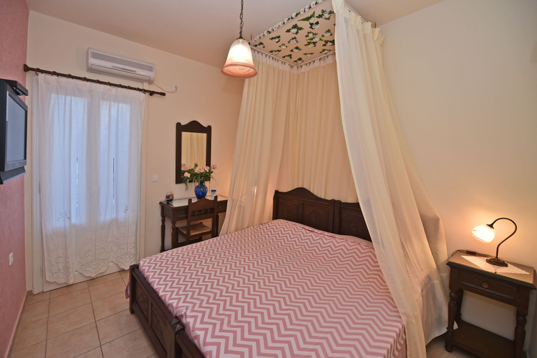 Bedroom 3, Matas' Apartments, South Aegean