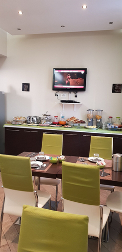Food & Drinks 5, Mia Suites, Roma