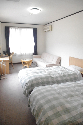 Bedroom 2, Gasthof Schi Heil, Nozawaonsen