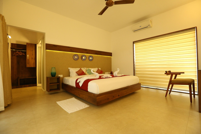 Bedroom 3, Le Candles Resort, Kozhikode