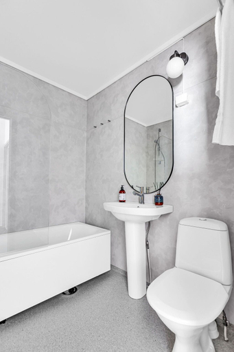 Bathroom 3, Lille Hotell, Arendal
