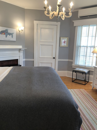 Bedroom 2, Crocker Inn, Dukes
