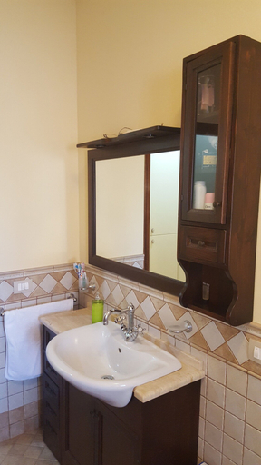 Bathroom 2, Villa Oltremare, Trapani