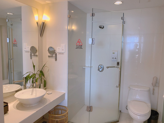 Bathroom 5, Waika Hotel, Hainan