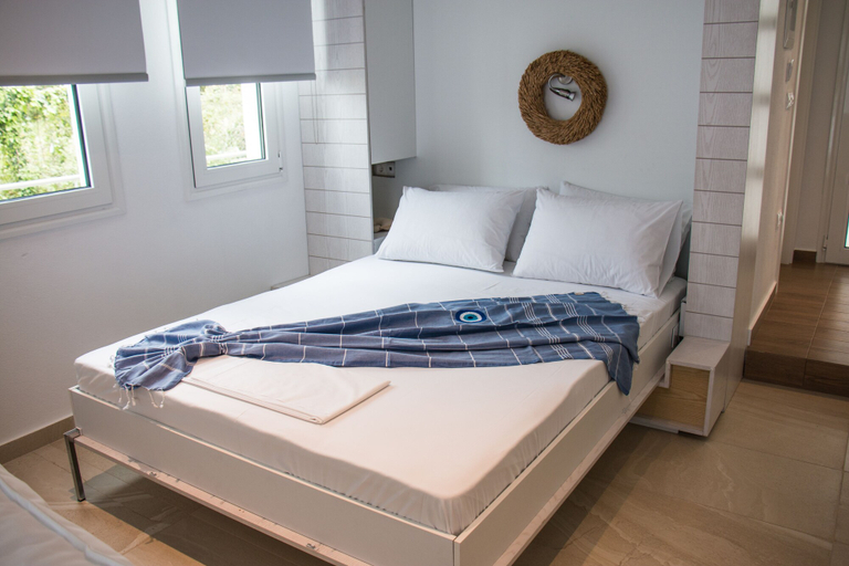 Bedroom 5, Aristotelia Gi, Central Macedonia