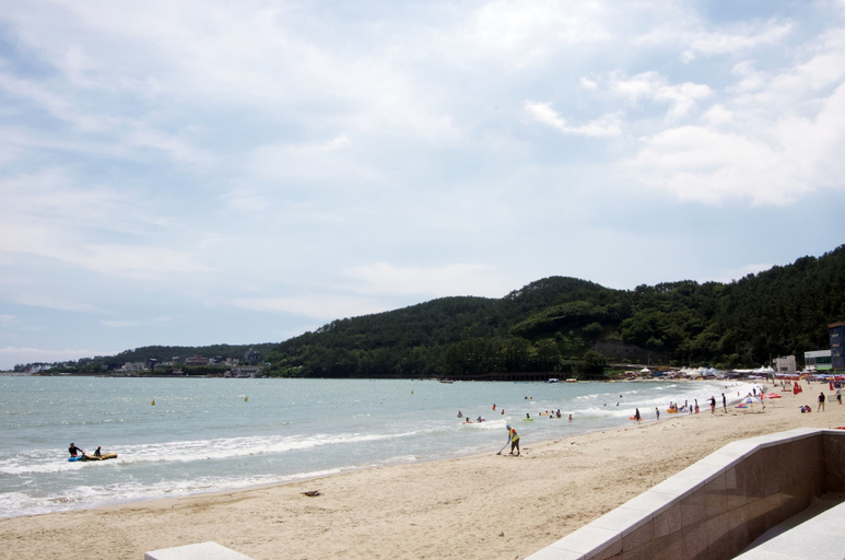 Others 5, Terrace, Gijang