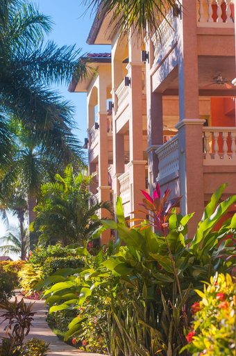 Exterior & Views 2, Infinity Bay Spa & Beach Resort, Roatán