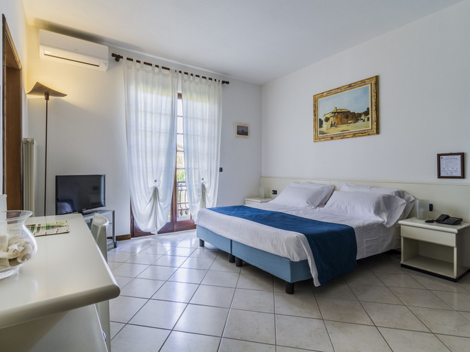 Bedroom 3, Hotel Tarabella, Lucca