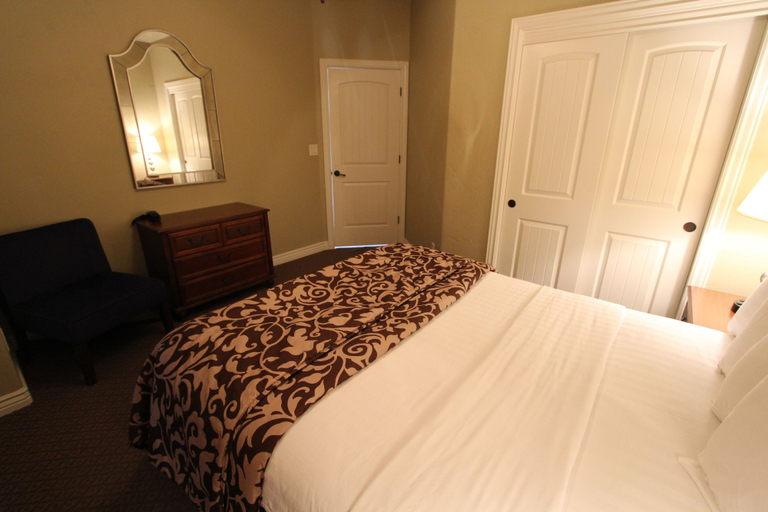 Bedroom 3, Canyon Villas at Coral Ridge, Washington