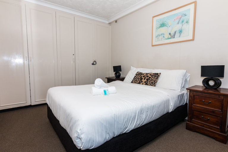 Bedroom 3, Beachcomber Surfers Paradise, Gold Coast