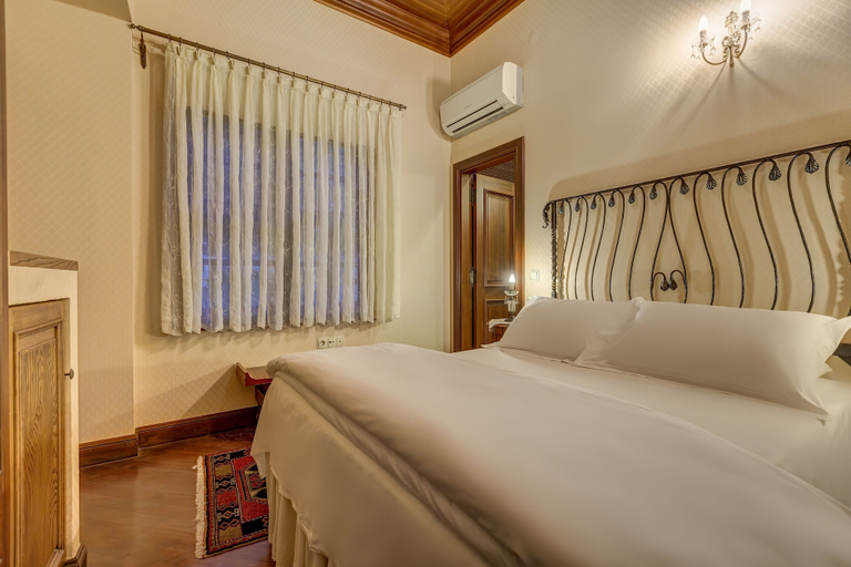 Bedroom 2, Kaucuk Hotel, Antalya