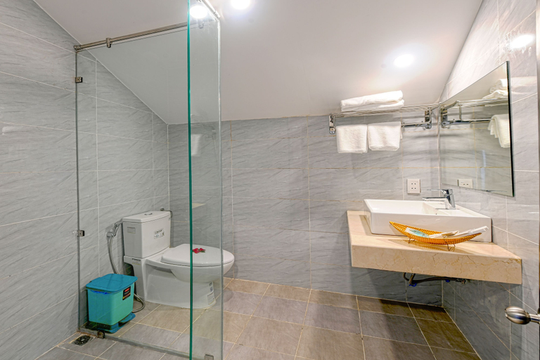 Bathroom 4, Hoi An Dream City Hotel, Da Nang