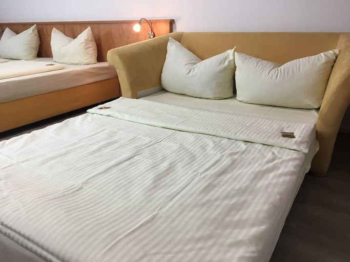 Bedroom 3, Main Kinzig Hotel am Limes, Main-Kinzig-Kreis