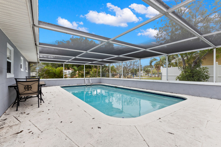 Sport & Beauty 4, Lagoon Lane, Pinellas