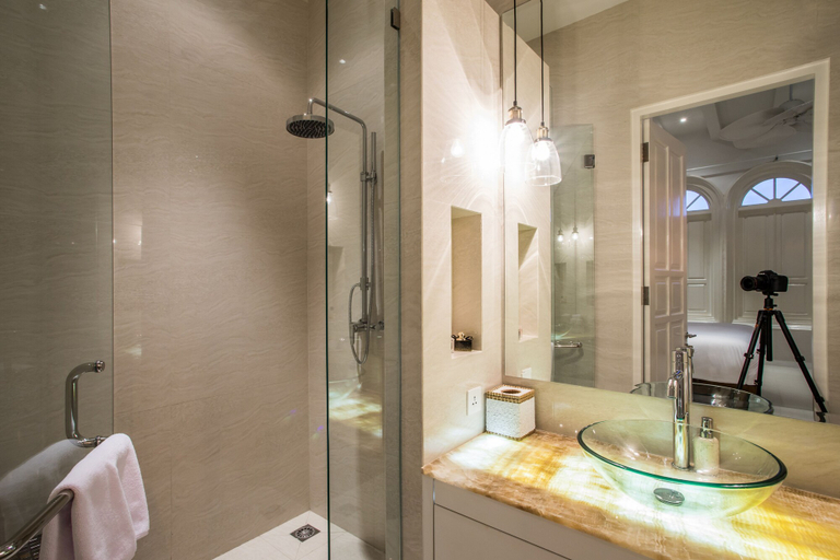Bathroom 4, Pulau Rumah, Badung