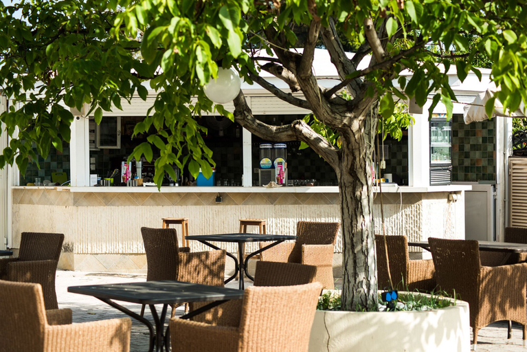 Food & Drinks 5, Myrto Hotel, Attica