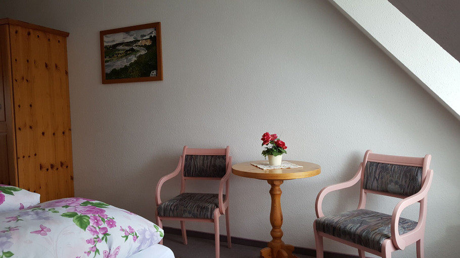 Bedroom 3, Jägerheim Löbsal, Meißen