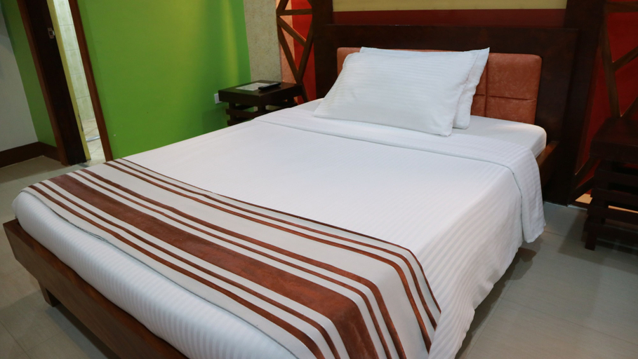 Bedroom 2, The Loft Hotel, Tacloban City
