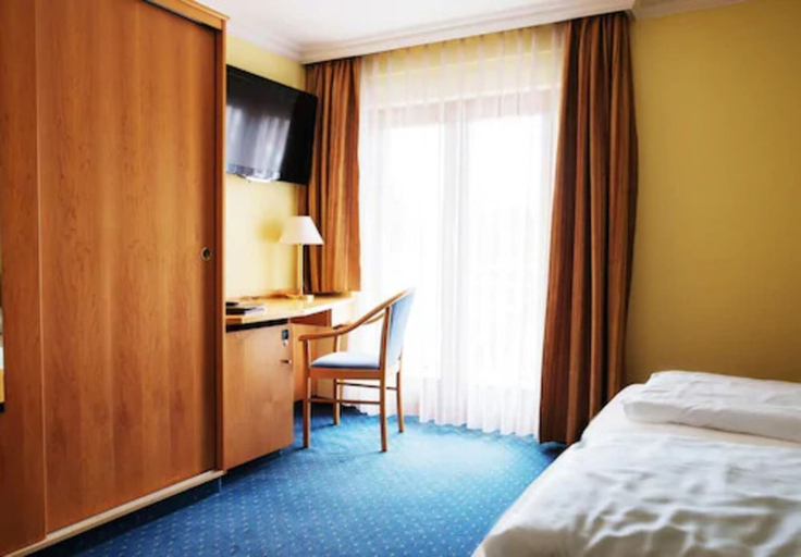 Bedroom 3, Sporthotel Schönblick, Bodenseekreis