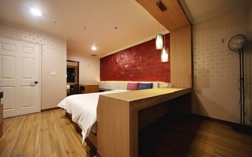 Bedroom 3, Central Hotel, Changwon