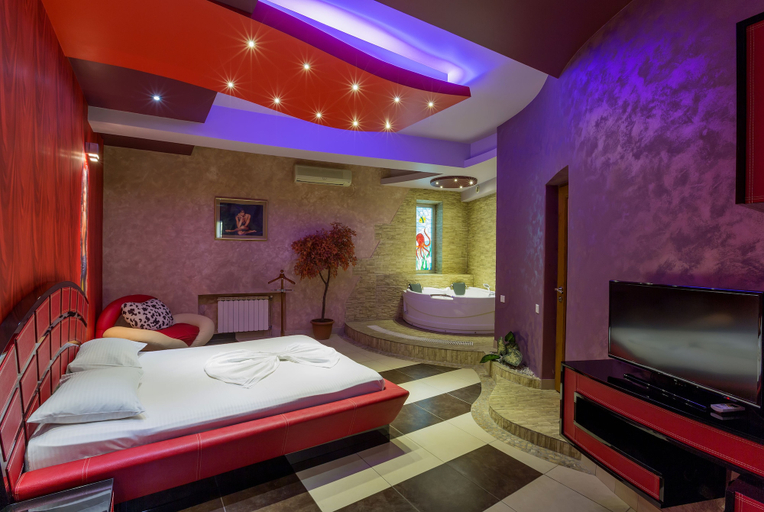 Bedroom 3, Green Palace Hotel, Yerevan