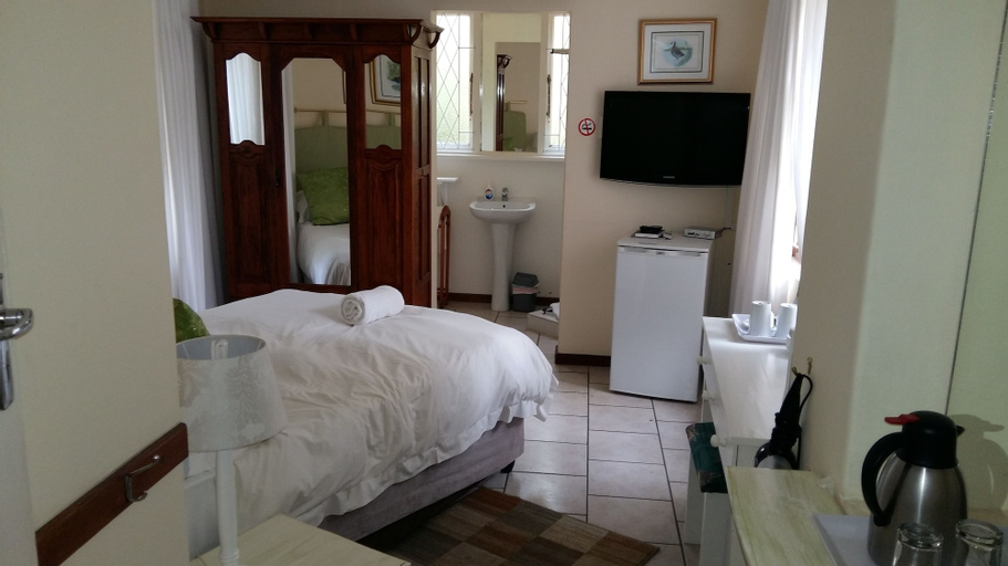 Bedroom 30