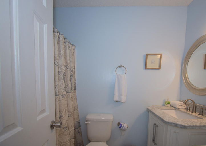 Bathroom 4, 180 Beach Club Villa, Beaufort