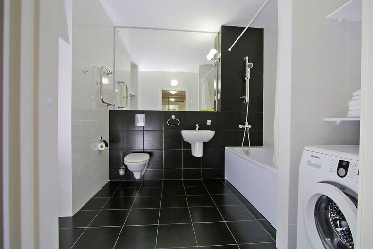 Bathroom 4, Ogni Yekaterinburga, Ekaterinburg gorsovet