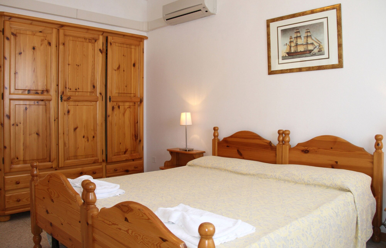 Bedroom 2, Residenza Gardenia, Sassari
