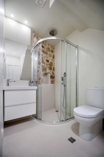 Bathroom 2, Luna Rooms and Studios, Rovinj