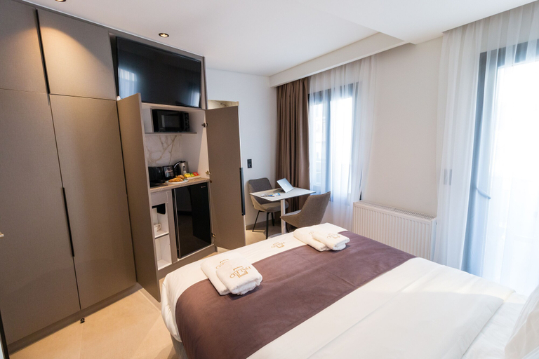 Bedroom 4, Paleo Suites, Attica
