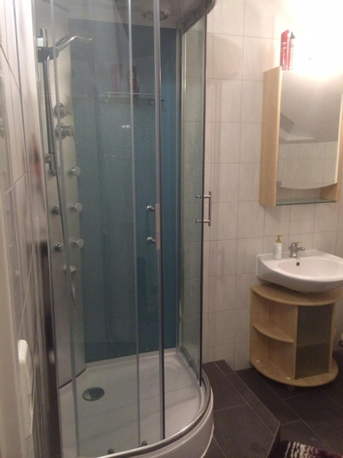 Bedroom 5, Pension Lefebvre, Lörrach