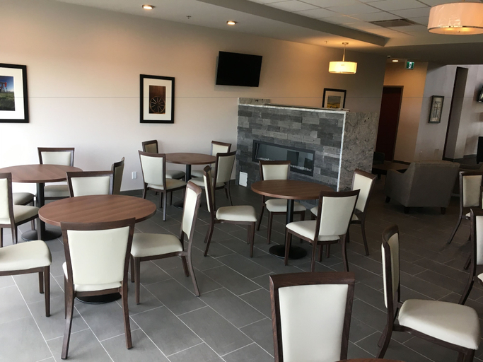 Food & Drinks 5, Park Inn by Radisson Edmonton Airport, Division No. 11