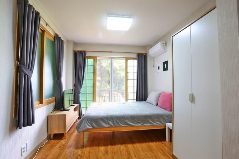 Bedroom 2, Munmoon House, Seogwipo
