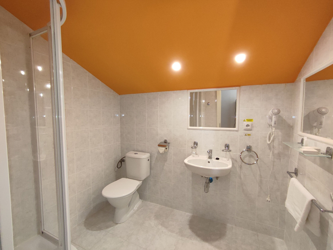 Bathroom 4, Hotel 28, Náchod