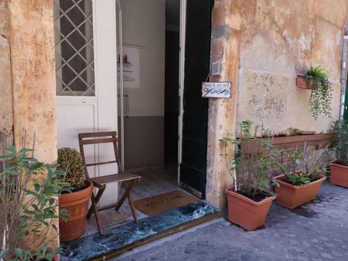 Others 4, NL Trastevere, Rome