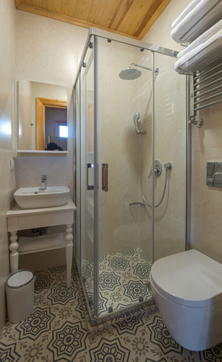 Bathroom 5, Ikiz Konak Boutique Hotel, Kadıköy