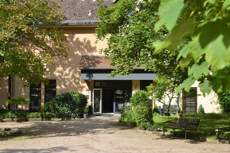 Haus Neugebauer, Rheingau-Taunus-Kreis