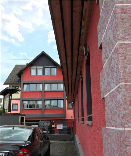 Exterior & Views 12