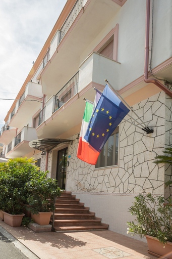 Exterior & Views 2, Hotel Pineta, Foggia
