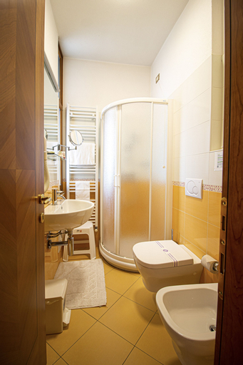 Bedroom 4, Hotel Il Chiostro by LVG Hotel Collection, Verbano-Cusio-Ossola