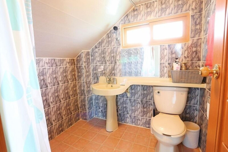 Bathroom 3, Munmoon House, Seogwipo