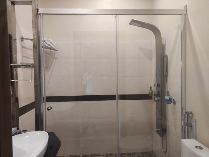 Bathroom 3, Chang's Resort, Kamrup