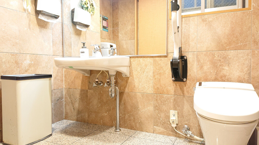Bathroom 3, Toyoko Inn Hanshin Amagasaki Ekimae, Amagasaki