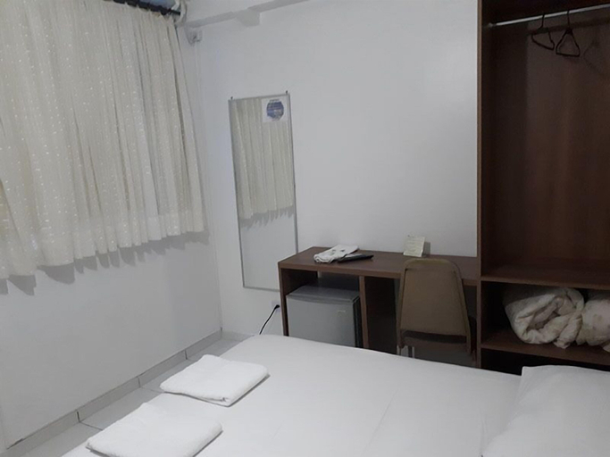 Bedroom 3, Grand Prix Hotel, Cascavel