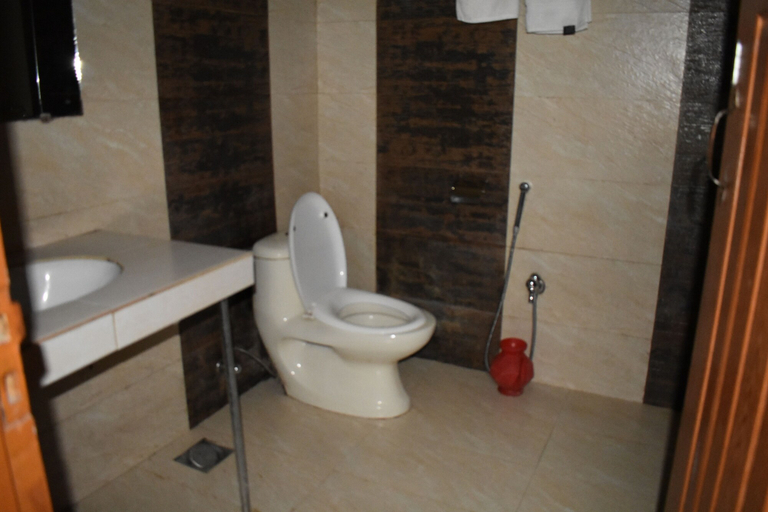 Bathroom, Pine Park Hotels & Resorts, Hazara