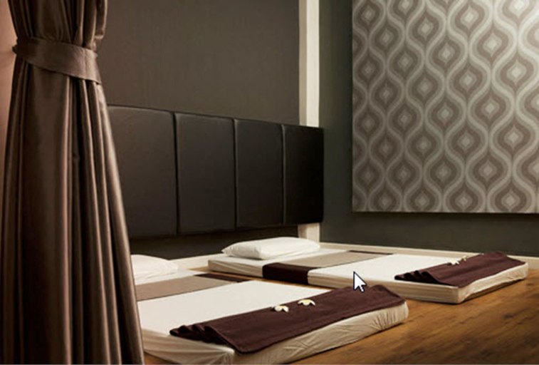 Others 4, Siam Swana Hotel, Pathum Wan